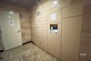 共用ポストと宅配ボックス