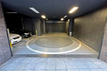 敷地内駐車場（屋内機械式）