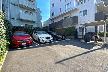 敷地内駐車場（屋外平面式）