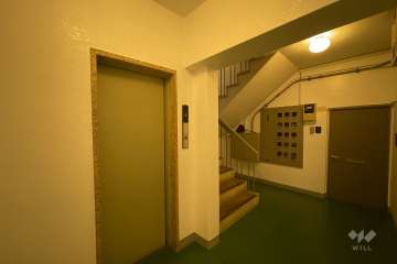 共用エレベーター