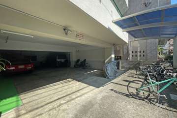 敷地内駐車場（屋内平面式）