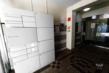 エントランスはオートロック付きです。