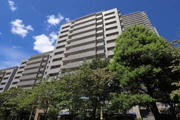 代官山アドレス　ザ・レジデンスイーストの外観（南東側から）