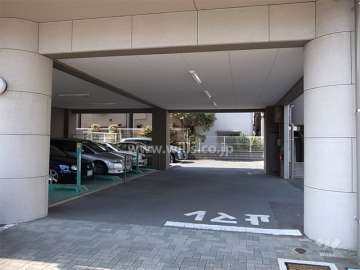 敷地内駐車場（平面式と機械式とがあります。）