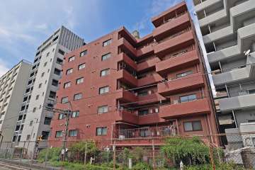 シャンブル幡ヶ谷の外観(南東側から)