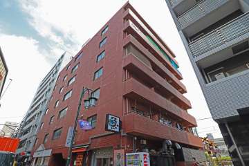 シャンブル幡ヶ谷の外観(北西側から)