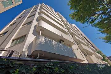 中野坂上マンションの外観（北西側から）