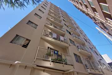 中野坂上マンションの外観（南西側から）