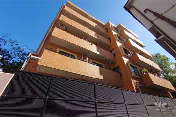 ライオンズマンション参宮橋の外観（南西側から）