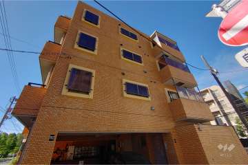 ライオンズマンション参宮橋の外観（北東側から）