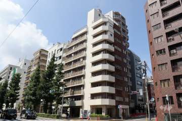 第１２宮庭マンションの外観（北東側から）