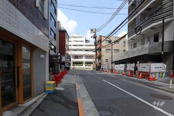 敷地北側の前面道路