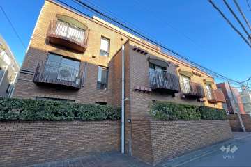 東高神宮前ペアシティの外観（南側から）