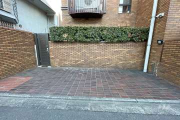 敷地内駐車場（屋外平面式）