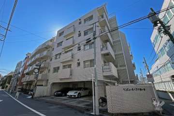 サンビューハイツ千駄ヶ谷の外観（北西側から）