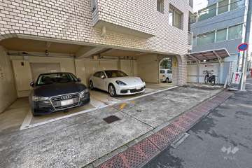 敷地内駐車場（屋内平面式）