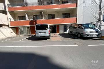 敷地内駐車場（屋外平面式）