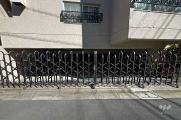 敷地内駐車場（屋内平面式）