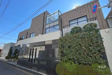 イクシオン代々木大山の外観　(北西側から）