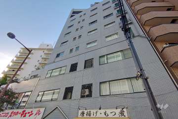 エフビルの外観（南東側から）