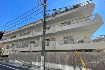 代々木ハイライズの外観（北東側から）