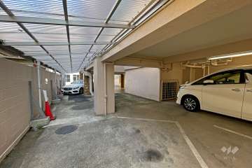 敷地内駐車場（屋内平面式）