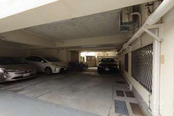 敷地内駐車場（屋内平面式）