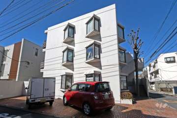 初台ニューハイツの外観（南側から）