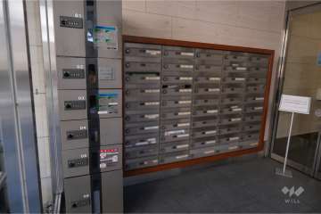 宅配ボックスと共用ポスト