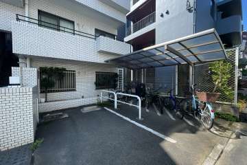 敷地内駐車場（屋外平面式）