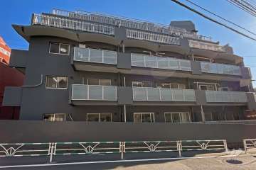 渋谷三信マンションの外観（北側から）