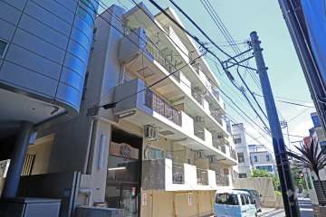 グリーンフラット代々木の外観（北側から）