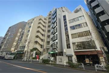 スタープラザ青山の外観（北側から）