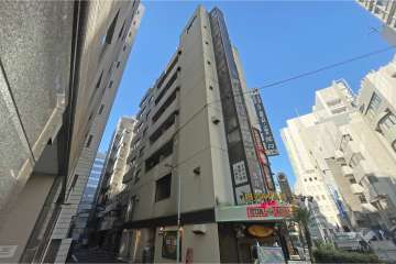 スタープラザ青山の外観（南東側から）