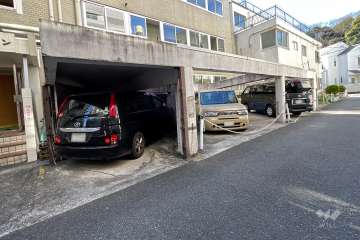 敷地内駐車場（屋外平面式）