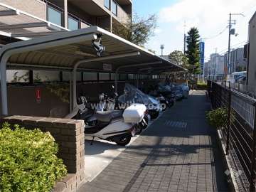 バイク置き場