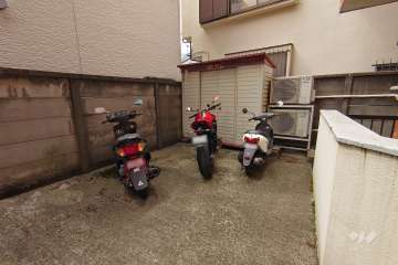 バイク置場