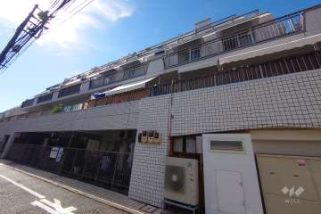 シャトレー笹塚の外観（南東側から）
