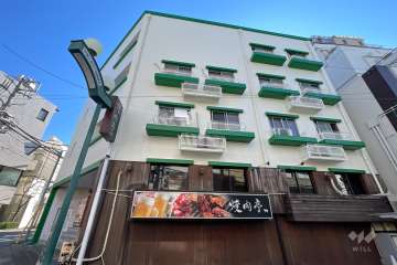 鳩森ビルの外観（西側から）