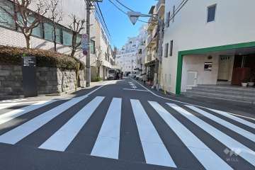 敷地北東側の前面道路