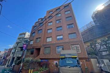 ビジデンス千駄ヶ谷の外観（北西側から）