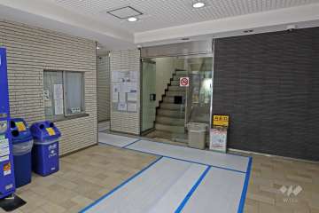 エントランスホール