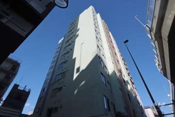 パールハイツ笹塚の外観写真(南西側から)