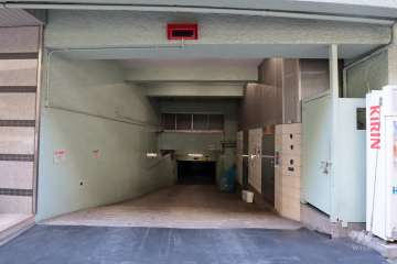 駐車場の出入り口