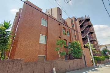 代々木ロイヤルマンションの外観（北東側から）