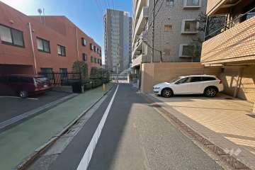 敷地南側前面道路