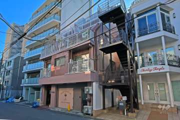 シャトレー松濤の外観（北西側から）