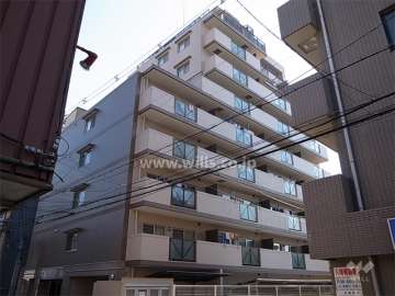 ベル・アーバニティ尼崎の外観（北西側から）