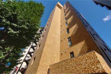 ライオンズマンション初台第２の外観（北西側から）