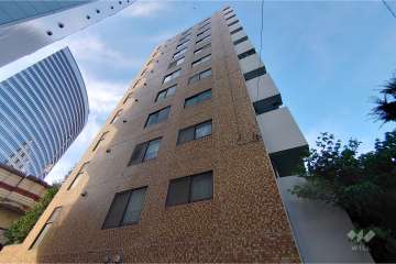 ライオンズマンション初台第２の外観（南西側から）